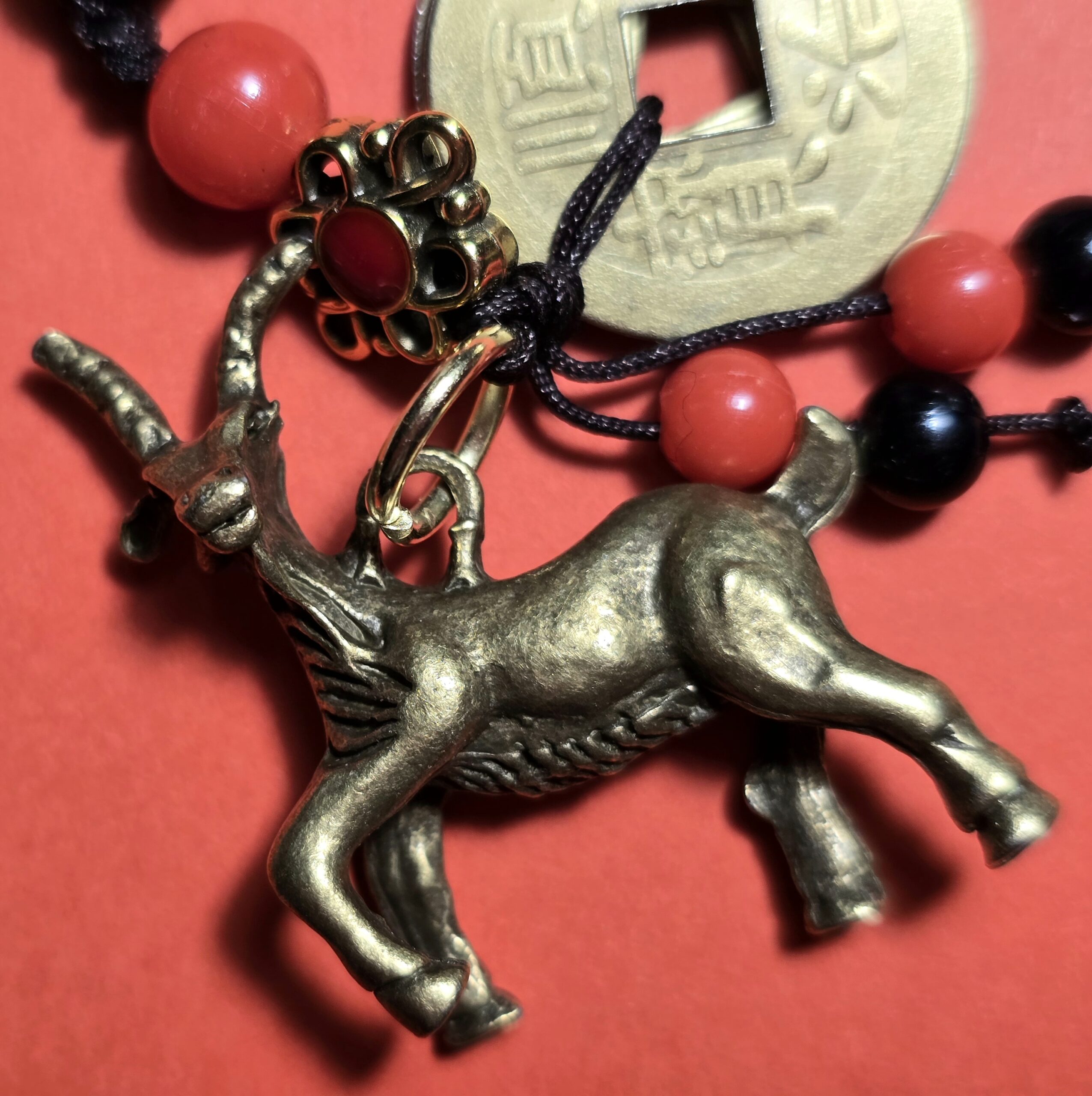 Koza brelok – amulet dla wszystkich znaków zodiaku na rok 2026 Ognistego Konia!